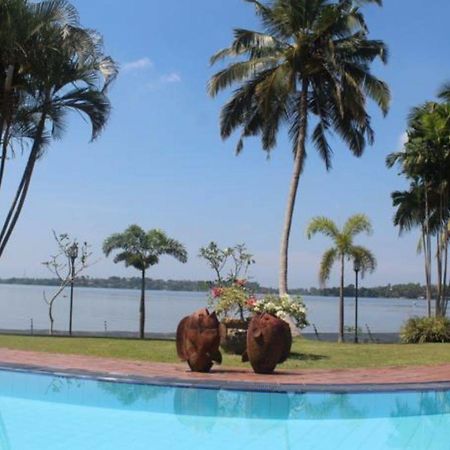 Blue Water Villa Пилияндала Екстериор снимка