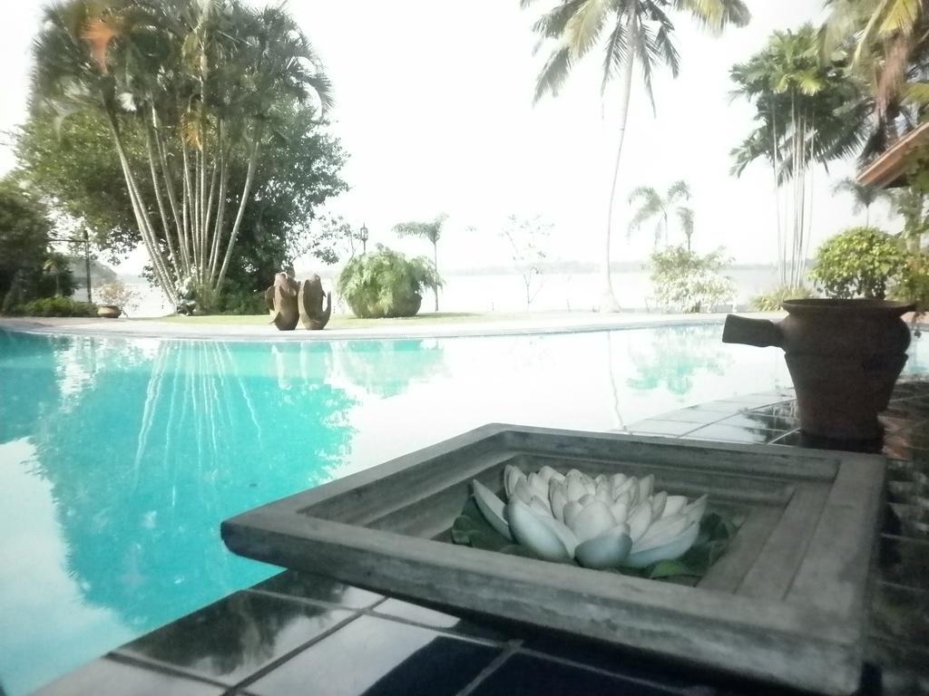 Blue Water Villa Пилияндала Екстериор снимка