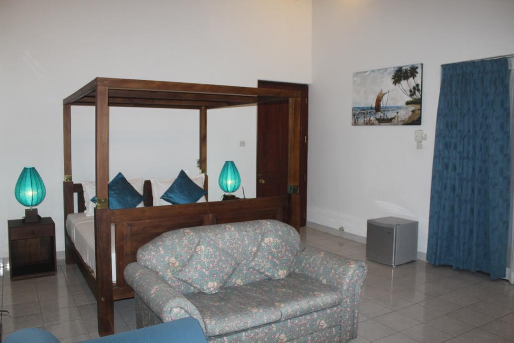 Blue Water Villa Пилияндала Екстериор снимка