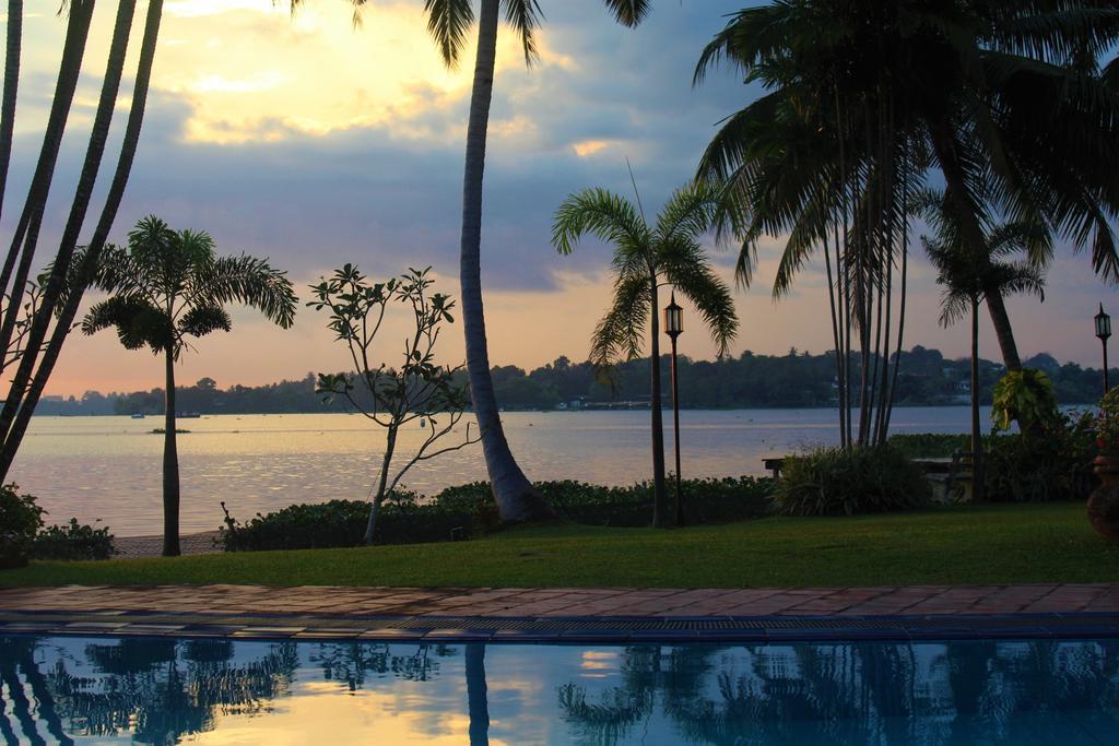 Blue Water Villa Пилияндала Екстериор снимка