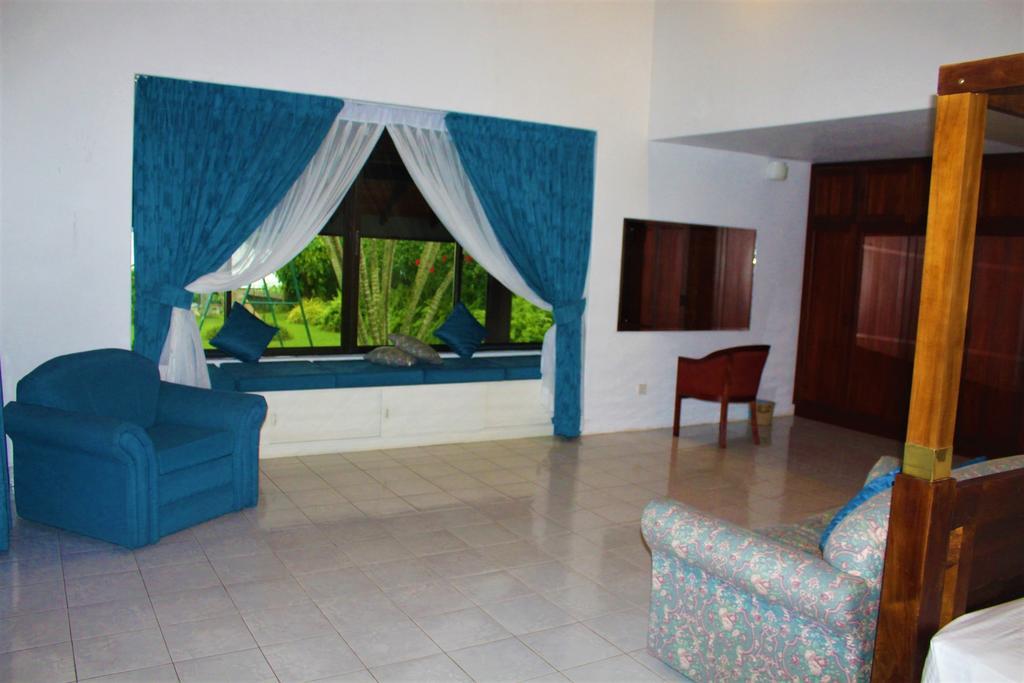 Blue Water Villa Пилияндала Екстериор снимка