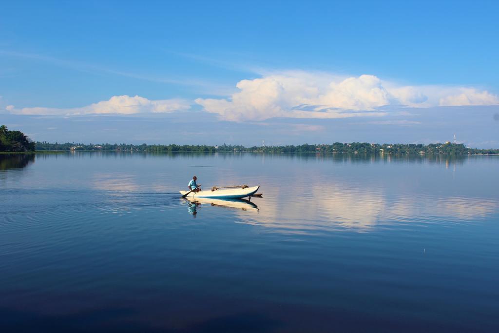 Blue Water Villa Пилияндала Екстериор снимка